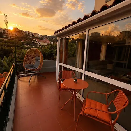 Mountain Sunset Apartment Camara de Lobos
